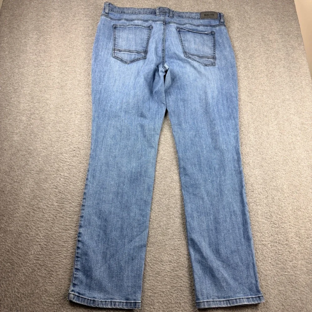 Kenneth Cole Reaction Straight Leg Women's Jeans Medium Wash Blue‎ Denim 38x32